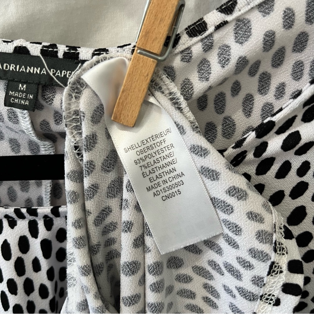 Adrianna Papell Size M Dotted Short Sleeve Shirt - Picture 7 of 9